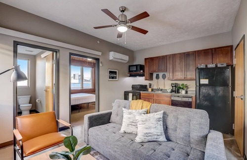 Downtown Lincoln Apartment | FRONTDESK Aerie 147 Lofts Apts Lincoln