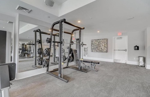 Charlotte Apartment | FRONTDESK Berkshire Dilworth Apts Midtown Charlotte
