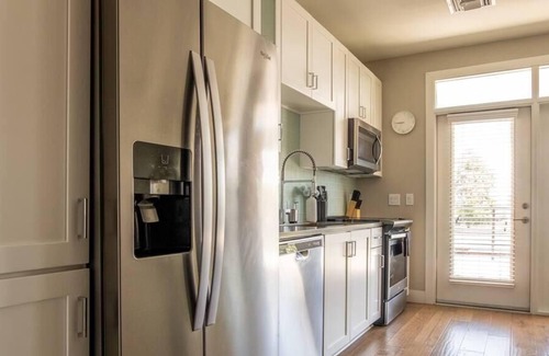 Security Acres Apartment | Frontdesk | Bright 1 BR Apt in Old Town Scottsdale