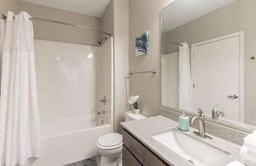 Court Avenue Entertainment District Apartment | FRONTDESK Confluence on 3rd Apt Downtown Riverwalk Trails