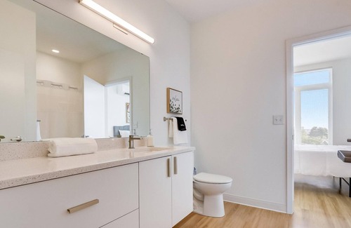 Milwaukee Apartment | FRONTDESK Element Apts Walker's Point Milwaukee