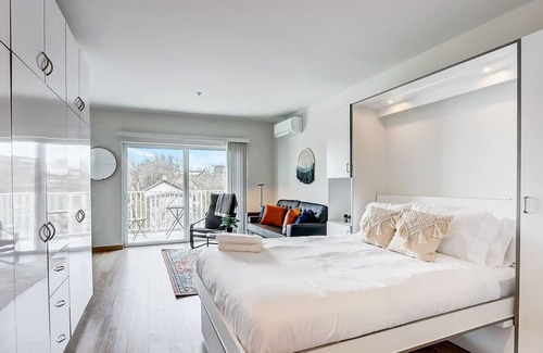 Lower East Side Apartment | FRONTDESK Rhythm Apts Lower East Side Milwaukee