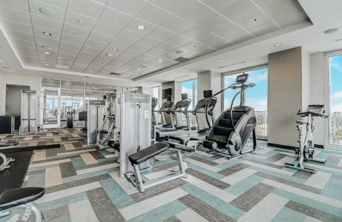 Charlotte Center City Apartment | FRONTDESK Skyhouse Apts Uptown Charlotte