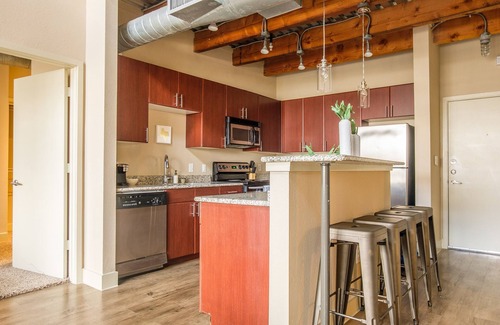 Downtown Fort Worth Apartment | FRONTDESK The Depot Apts Downtown Fort Worth