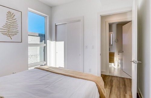 North Philadelphia West Apartment | FRONTDESK The Glenwood Apts Brewerytown Philadelphia