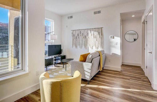 North Philadelphia West Apartment | FRONTDESK The Glenwood Apts Brewerytown Philadelphia