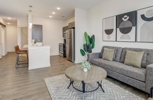 Indianapolis Apartment | FRONTDESK The Line Urban Flats Broad Ripple Indianapolis