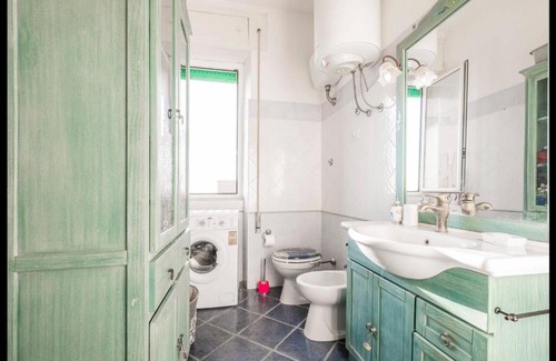 Ladispoli Apartment | Fronte Mare House