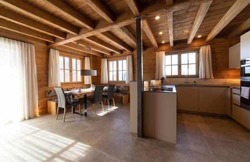 Wildhaus Ski Chalet | Frümsel 4-room chalet near the mountain railways
