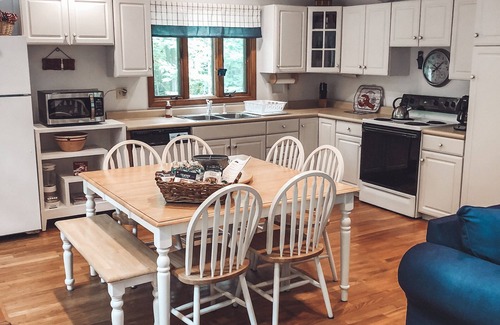 Standish Cottage | Frye Island, Sebago Lake, Maine-Large Open Concept Chalet Sleeps 8+