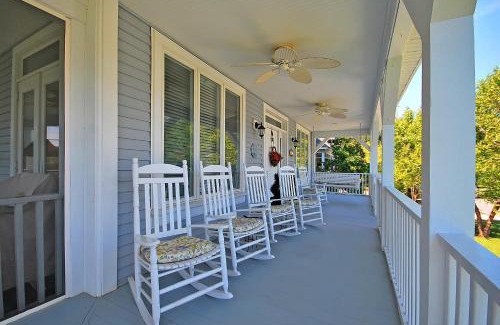 Isle of Palms House | FS01: 1 Frank Sottile Lane