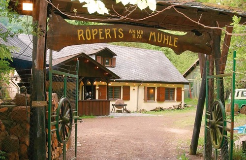 Veldenz Apartment | Fuchsappartement - Pension "Auf der Olk" with "Röpertsmühle"