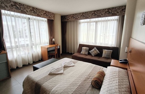 Capitol Site Hotel | Fuente Oro Business Suites Cebu powered by Cocotel
