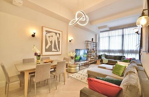 Hammersmith and Fulham Apartment | Fulham Townhouse, 2 Baths, Parking, Breakfast