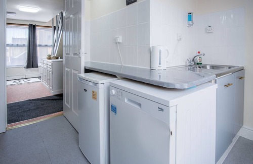 Milford Haven Apartment | Fulke Street - 2 Bedroom Apartment - Milford Haven