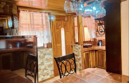 Villa Bonita Apartment | Full apartment 5 minutes Airport Ground floor and upstairs with internet connection