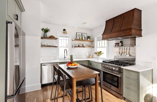 Inman Park Apartment | Full Bloom by Minty Living