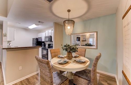 Gulf Shores Condo | Full Condo w/Pool & Gym, Sleeps 4