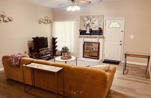 Charlotte House | Full House! 2 bed/2.5 bath home away from home
