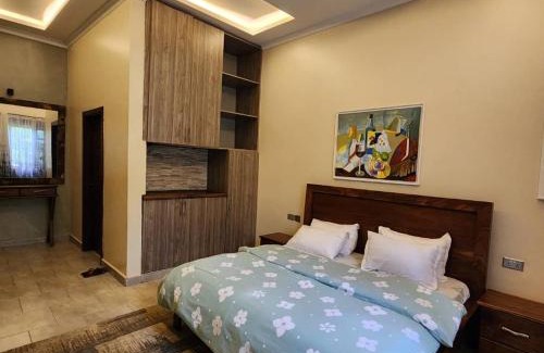 Nakaseke Bed & Breakfast | Full House 3 Bedrooms