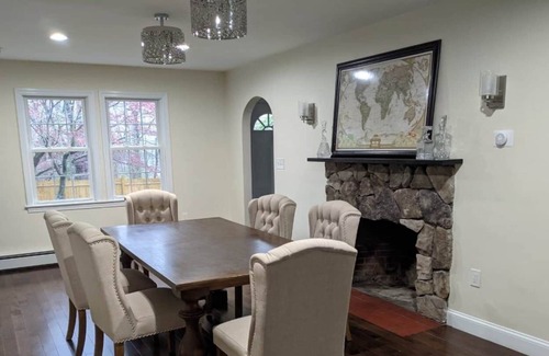 Danvers House | Full House for 12 with Pool Table; Near Boston and Beaches!