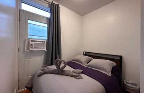 Verdun House | FULL KITCHEN 10MIN DTOWN Room B