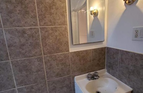 Mile End House | Full Kitchen II 600 for 7night II Room B