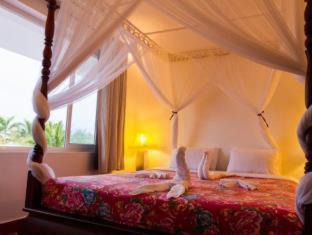 Suoi Nuoc Beach Resort | Full Moon Village Resort