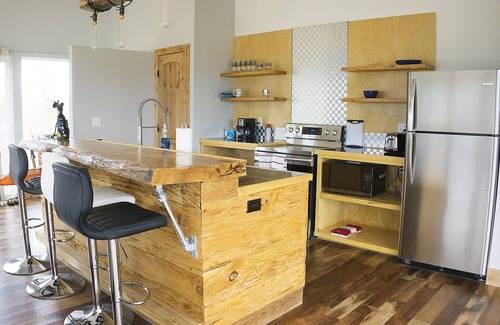 Emigrant House | Full size 2bd 2 bath 1320sf Home in the Gorgeous Paradise Valley In Emigrant, MT
