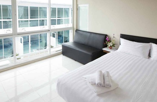 Lak Si Hotel | Full Stop Pool Villa Don Mueang