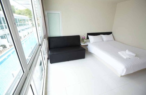 Lak Si Hotel | Full Stop Pool Villa Don Mueang
