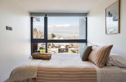 Apoquindo Apartment | Full Stylish 2BR Oasis for 5 in Lively Las Condes