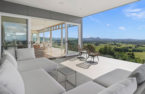 Myocum House | Fuller Holidays - Coolamon Skies