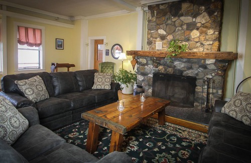 Chester Depot Hotel | Fullerton Inn