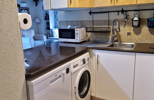 Rockley Apartment | Fully equipped 1-bedroom apartment, South Coast with pool, max 2 guests