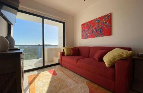 Ejidal Apartment | Fully equipped 1BD PH with Gym Rooftop Pool and BBQ