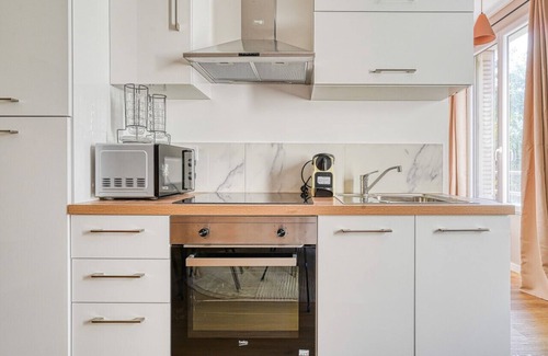 Petit-Ivry Apartment | Fully-equipped apartment 5 minutes from Paris