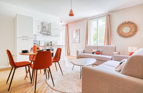 Petit-Ivry Apartment | Fully-equipped apartment 5 minutes from Paris
