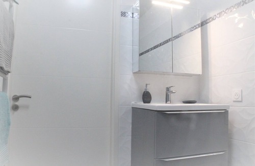 Saint-Denis Apartment | Fully equipped, cozy apartment (1 station in Paris)