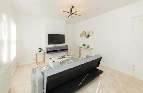 Reading Apartment | Fully equipped Flat 2 Beds Flat in City Centre