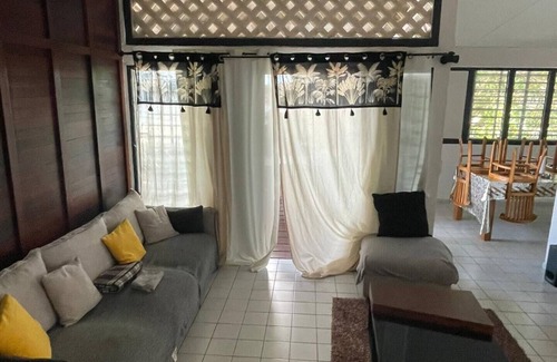 Koungou House | Fully equipped house in secure neighborhood 24/7