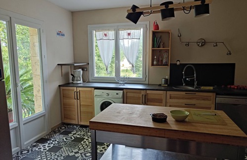 Saint-Andre-d'Olerargues Villa | Fully private villa, heated pool, Jacuzzi and coffee games