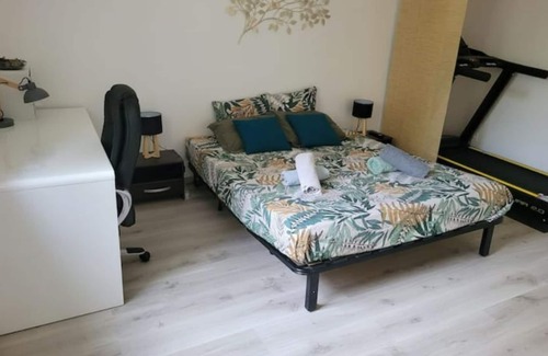 Saint-Julien-de-Peyrolas Apartment | Fully equipped apartment on the ground floor between Gard and Ardèche