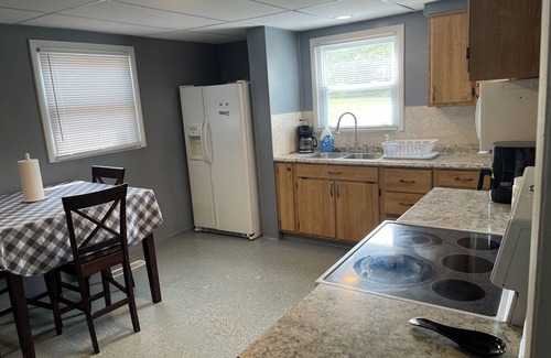 Trotwood House | Fully furnished 3 bedroom 1 bath, cheaper than a hotel rate! Washer and dryer.