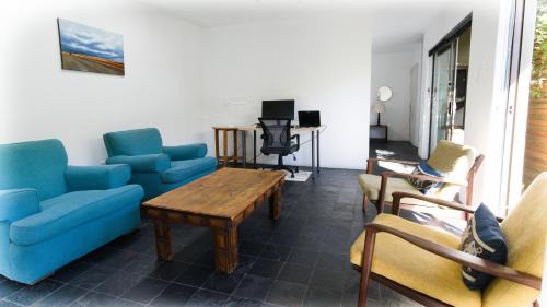 Parkwood Apartment | Fully Furnished Apartment in Parkwood