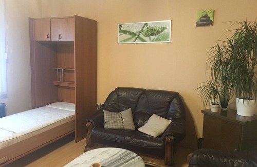 Solingen Apartment | Fully furnished apartment in the city of blades in the mountainous country for rent