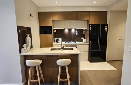 Lane Cove North Apartment | Fully Furnished Apartment with Premium AmenitiesnLane Cove North/Long term