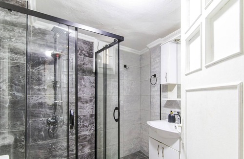 Mecidiyekoy Apartment | Fully Furnished Comfortable Flat in Sisli