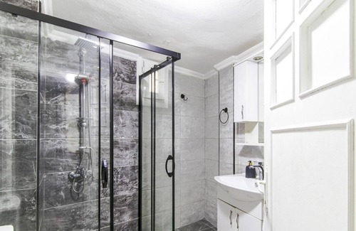 Mecidiyekoy Apartment | Fully Furnished Comfortable Flat in Sisli