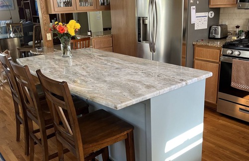 Fairhope House | Fully Furnished - Fairhope Bluff ~ Minimum 31 day stay {available May 1-Dec 31}